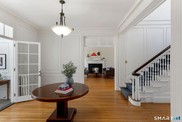 85 Bloomfield Avenue, West Hartford, CT 06105