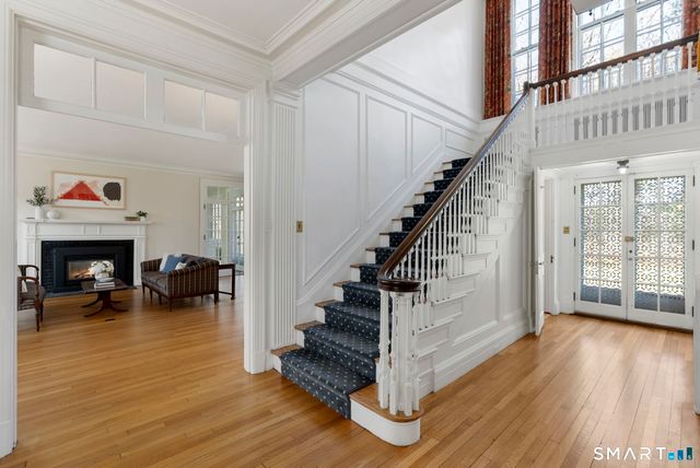 85 Bloomfield Avenue, West Hartford, CT 06105