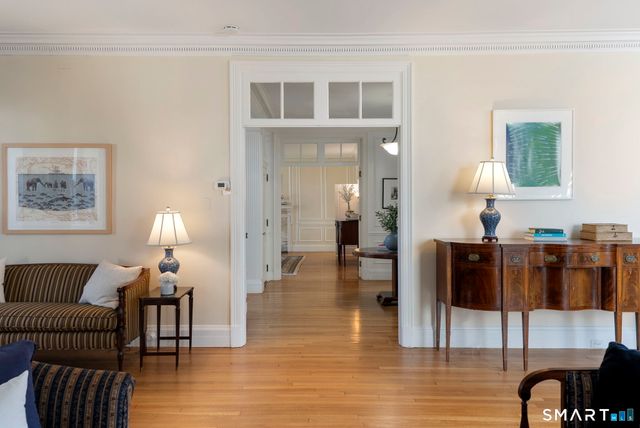 85 Bloomfield Avenue, West Hartford, CT 06105