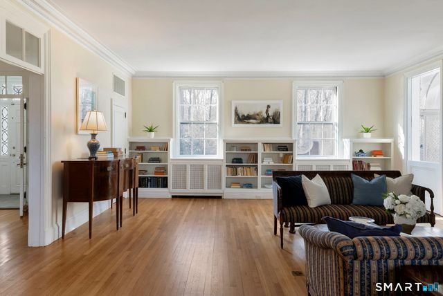 85 Bloomfield Avenue, West Hartford, CT 06105