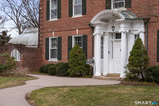 85 Bloomfield Avenue, West Hartford, CT 06105