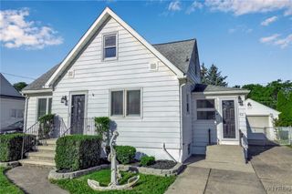 62 Warren Avenue, West Seneca, NY 14224