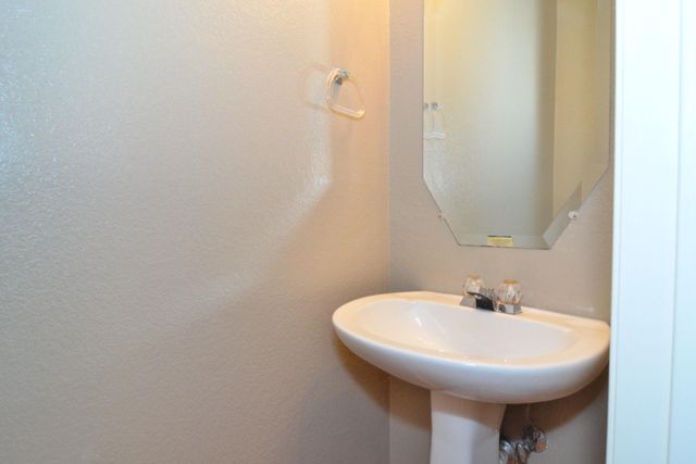 316 Strawn, Kyle, TX 78640