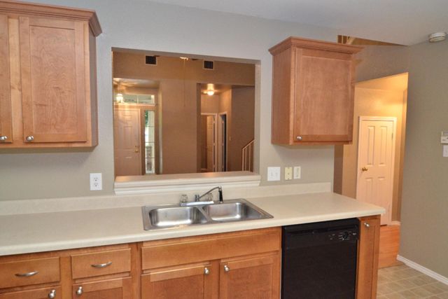 316 Strawn, Kyle, TX 78640