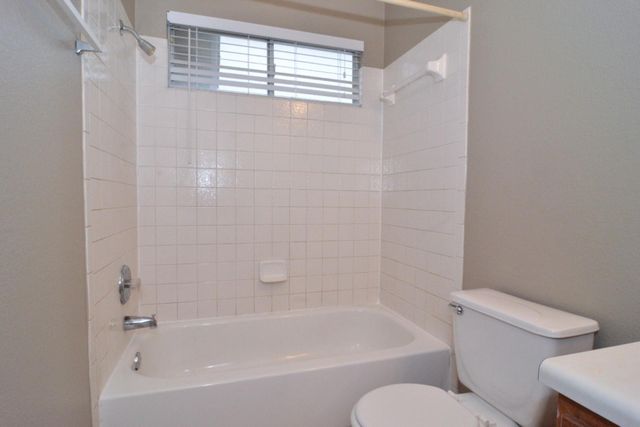 316 Strawn, Kyle, TX 78640