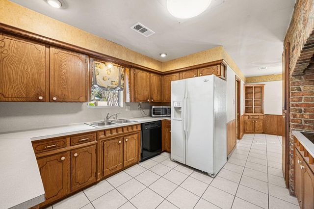 11403 Cold Spring Drive, Houston, TX 77043