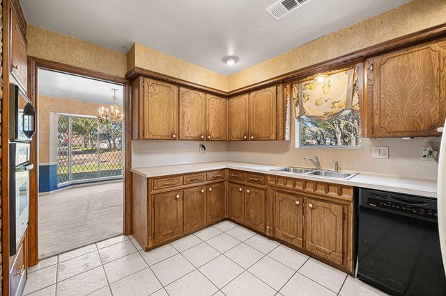 11403 Cold Spring Drive, Houston, TX 77043