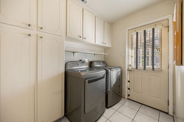 11403 Cold Spring Drive, Houston, TX 77043