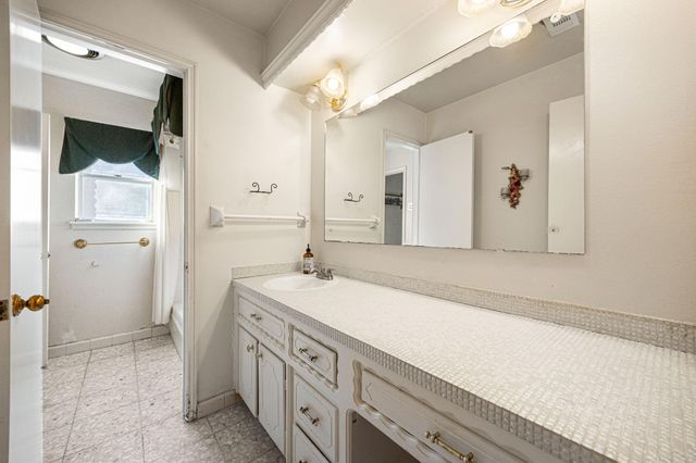 11403 Cold Spring Drive, Houston, TX 77043