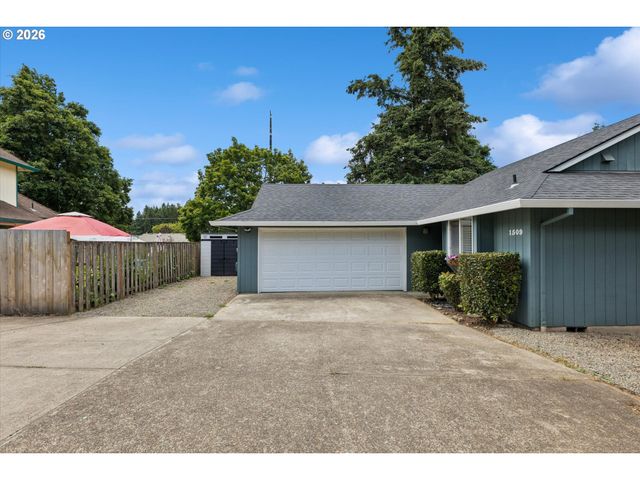1509 23RD Ave, Forest Grove, OR 97116