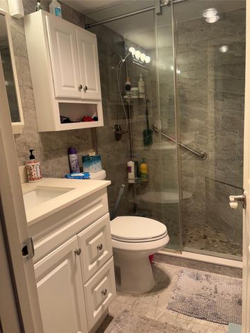 211 N Oakridge 211, Deerfield Beach, FL 33442