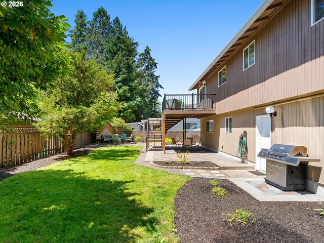 5966 Se SUNDIAL Ct, Milwaukie, OR 97222