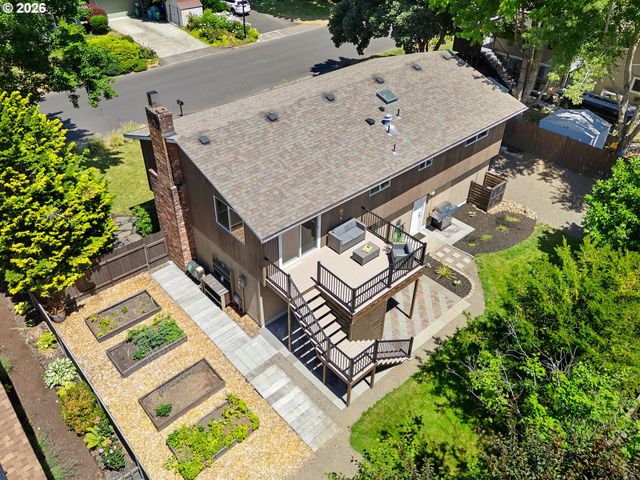 5966 Se SUNDIAL Ct, Milwaukie, OR 97222