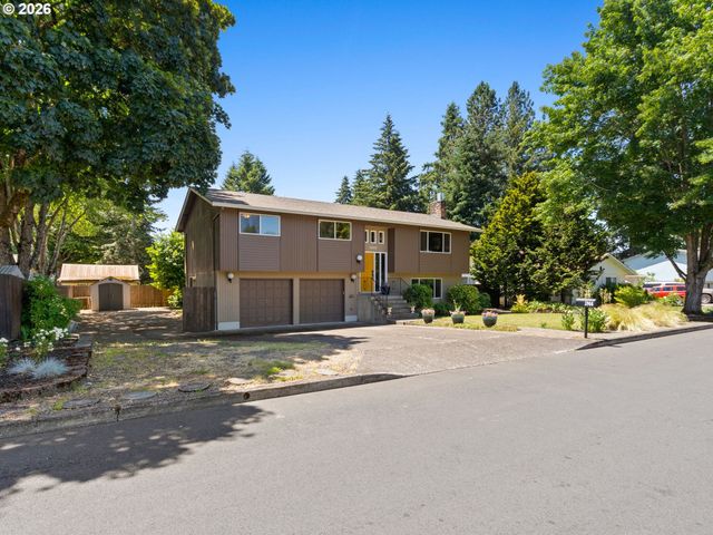 5966 Se SUNDIAL Ct, Milwaukie, OR 97222