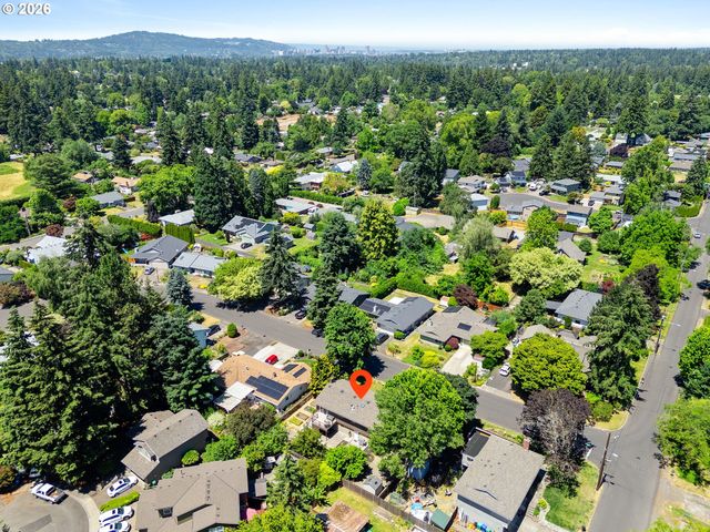 5966 Se SUNDIAL Ct, Milwaukie, OR 97222