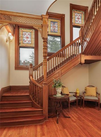 1328 Francis Street, St Joseph, MO 64501