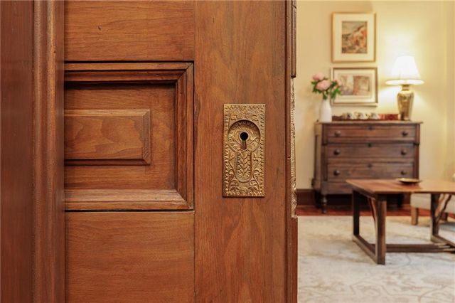 1328 Francis Street, St Joseph, MO 64501