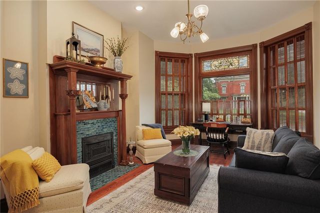 1328 Francis Street, St Joseph, MO 64501