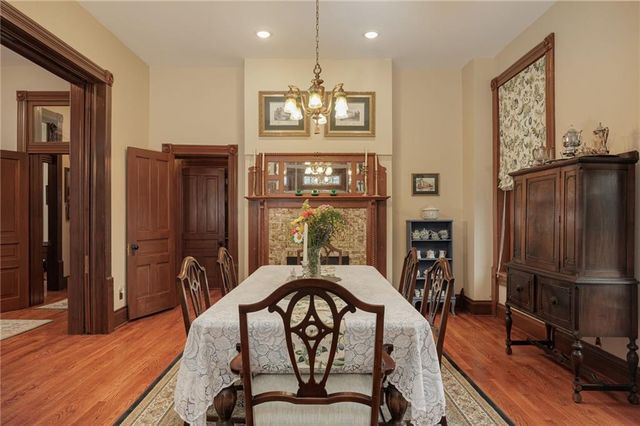 1328 Francis Street, St Joseph, MO 64501