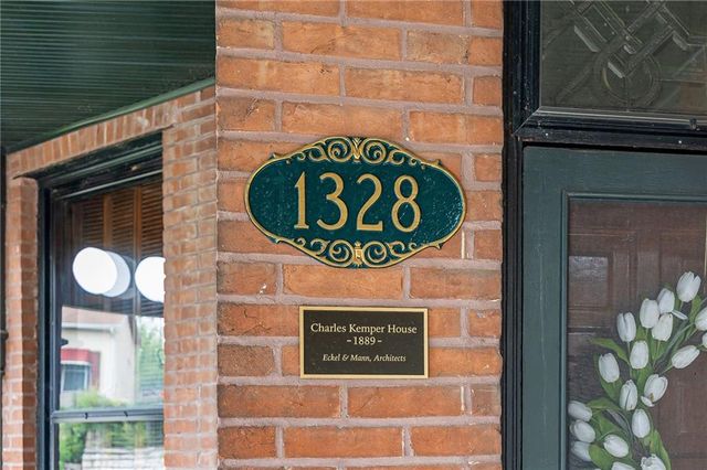 1328 Francis Street, St Joseph, MO 64501