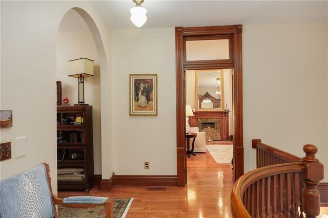 1328 Francis Street, St Joseph, MO 64501