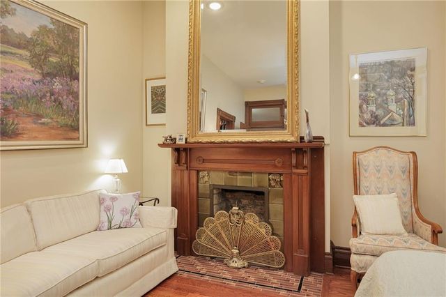 1328 Francis Street, St Joseph, MO 64501