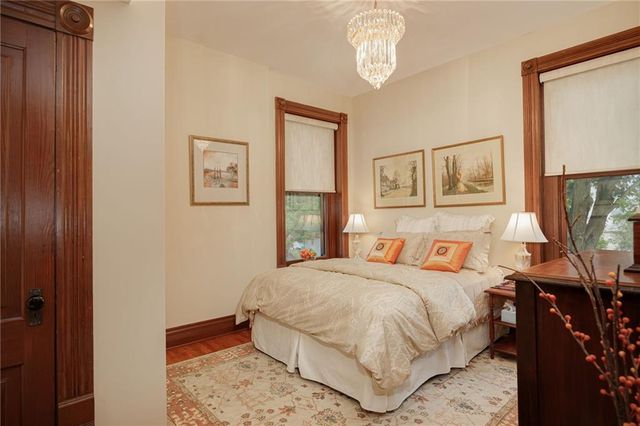 1328 Francis Street, St Joseph, MO 64501