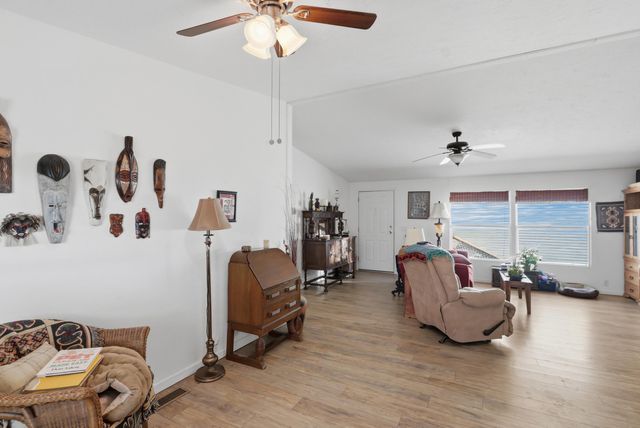 7124 Springfield Drive NE, Albuquerque, NM 87109