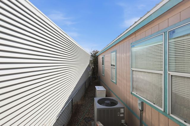 7124 Springfield Drive NE, Albuquerque, NM 87109