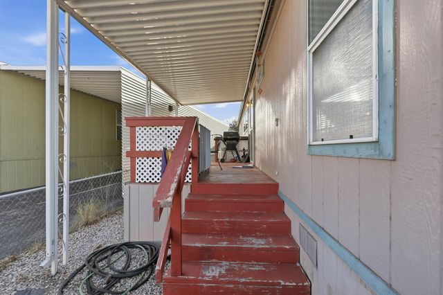 7124 Springfield Drive NE, Albuquerque, NM 87109