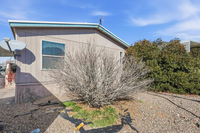 7124 Springfield Drive NE, Albuquerque, NM 87109
