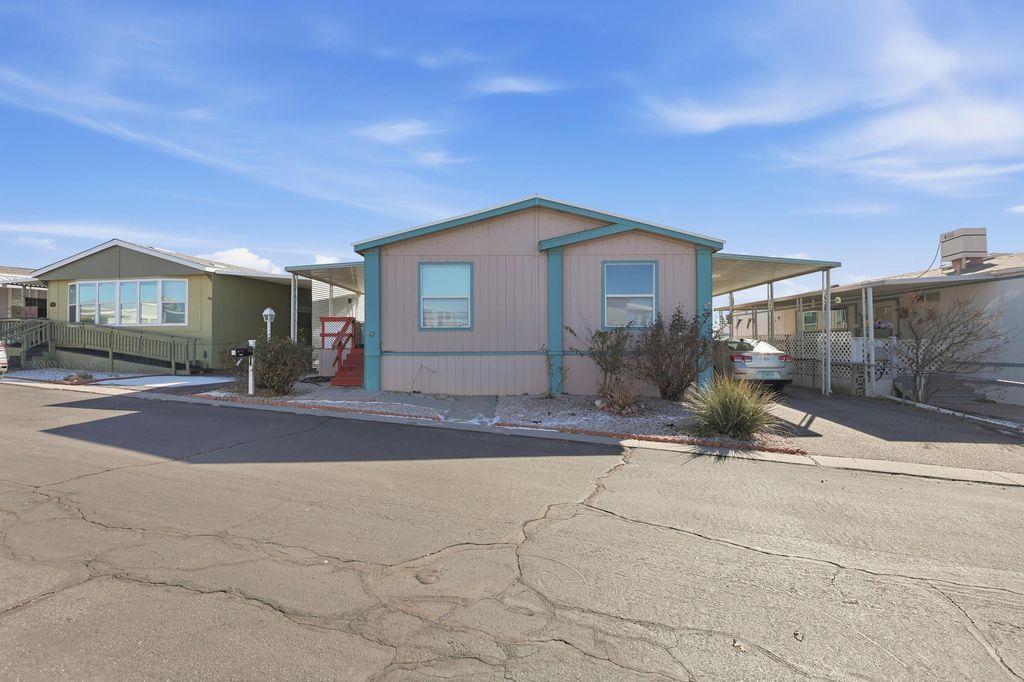 7124 Springfield Drive NE, Albuquerque, NM 87109