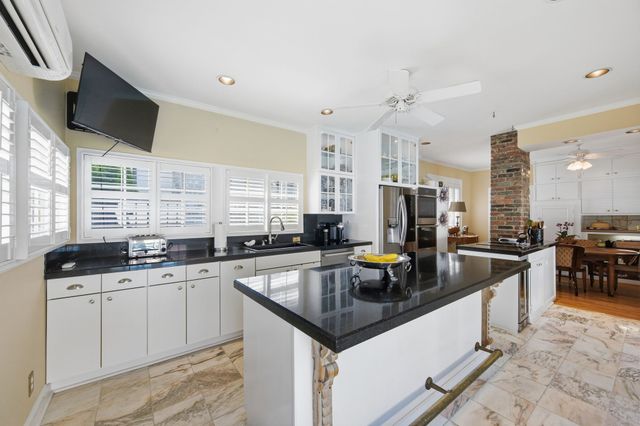 278 Harding Pl, Nashville, TN 37205