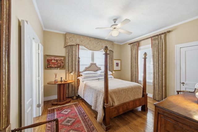 278 Harding Pl, Nashville, TN 37205