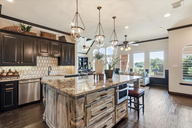 3200 Village Crest Court, Flower Mound, TX 75022