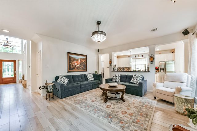 4302 Island Hills Drive, Houston, TX 77059