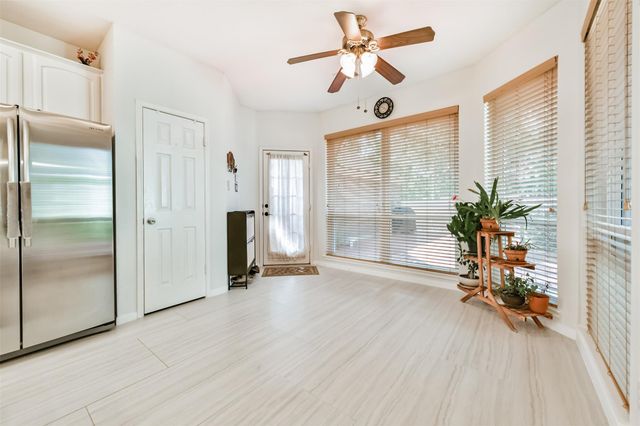 4302 Island Hills Drive, Houston, TX 77059