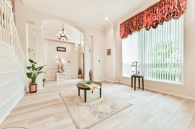 4302 Island Hills Drive, Houston, TX 77059
