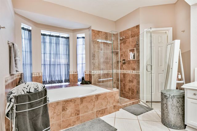 4302 Island Hills Drive, Houston, TX 77059