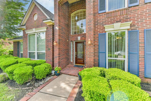 4302 Island Hills Drive, Houston, TX 77059