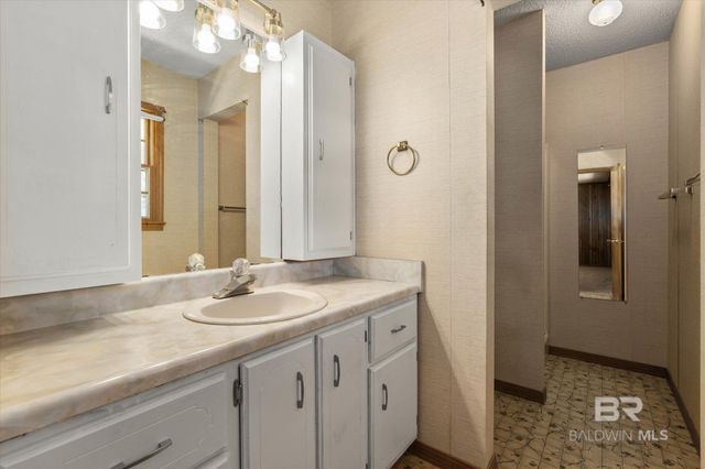 5503 DARRING Street, Satsuma, AL 36572