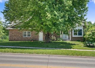 923 12th Avenue, Coralville, IA 52241