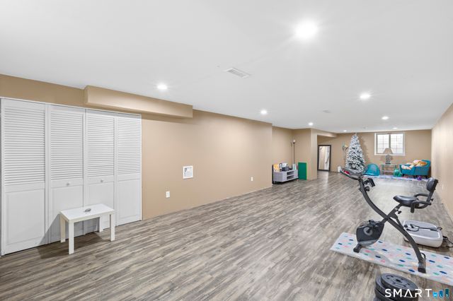 10 Reid Lane, Bethel, CT 06801