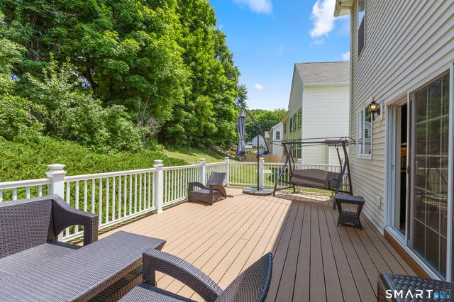 10 Reid Lane, Bethel, CT 06801