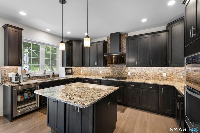 10 Reid Lane, Bethel, CT 06801