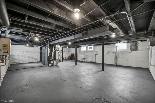 4498 South Hills Drive, Cleveland, OH 44109