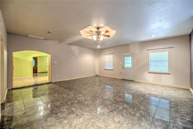 4618 Old Highway 35 S, Goodrich, TX 77335