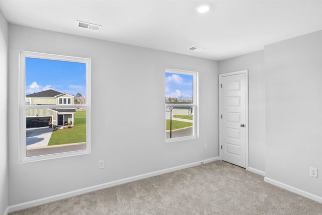 289 Pleasant Valley Dr, Loris, SC 29569