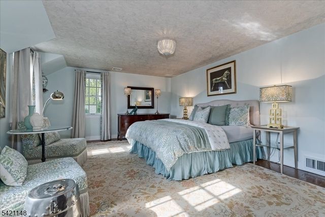 282 Forest Ave, Glen Ridge Boro Twp., NJ 07028
