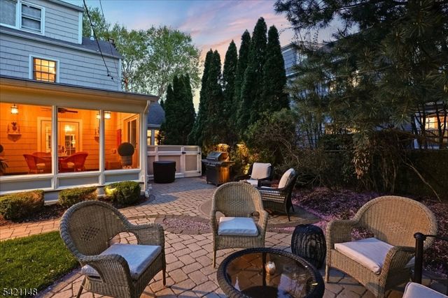282 Forest Ave, Glen Ridge Boro Twp., NJ 07028